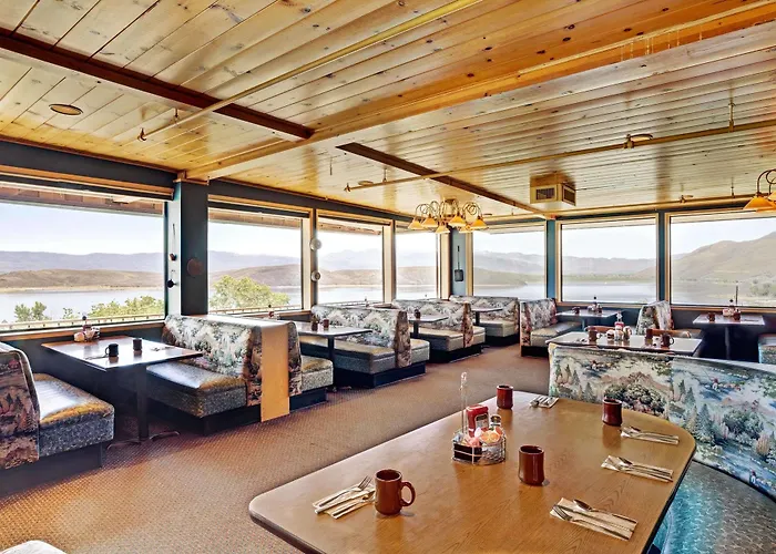 Topaz Lodge