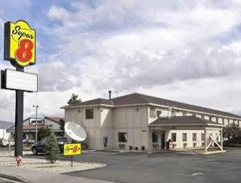 Topaz Hotel *